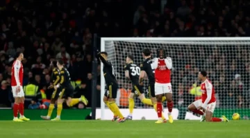 سقوط المتصدر.. مانشستر يونايتد يقتنص فوزاً مثيراً أمام أرسنال بقيادة مايكل كاريك